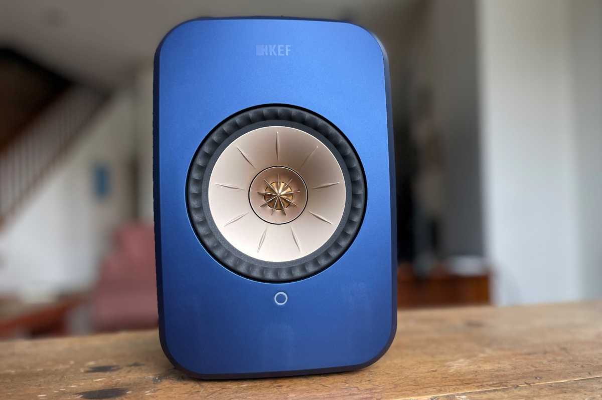 Front view of KEF LSX II