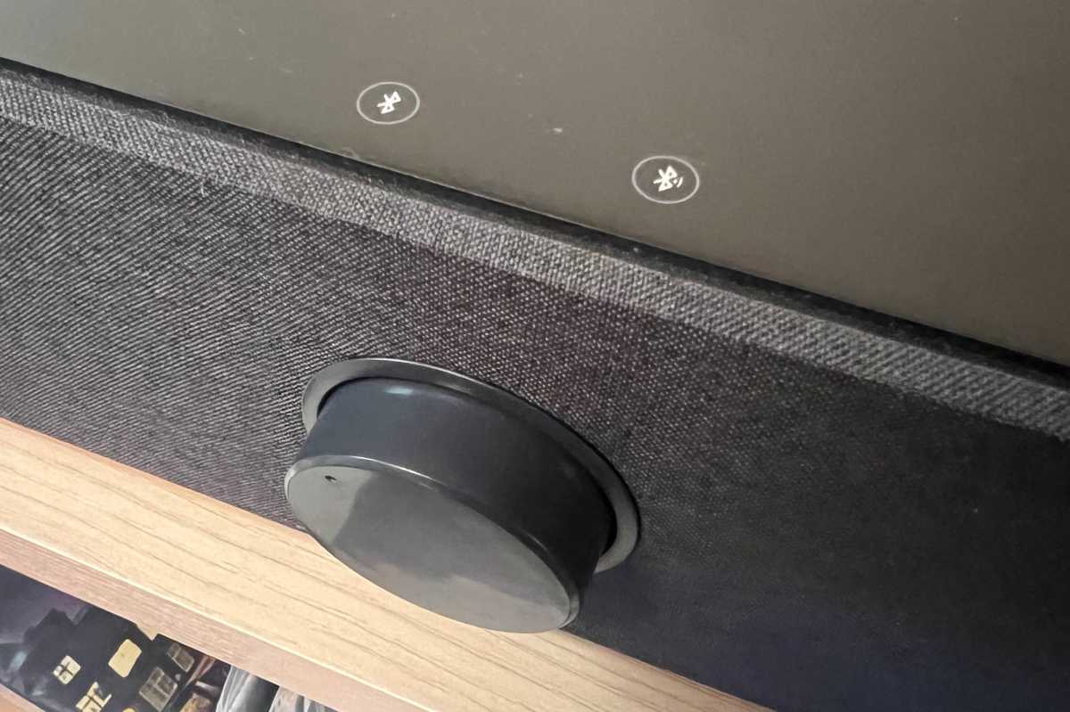 Bluetooth indicators on Andover Audio SpinBase Max