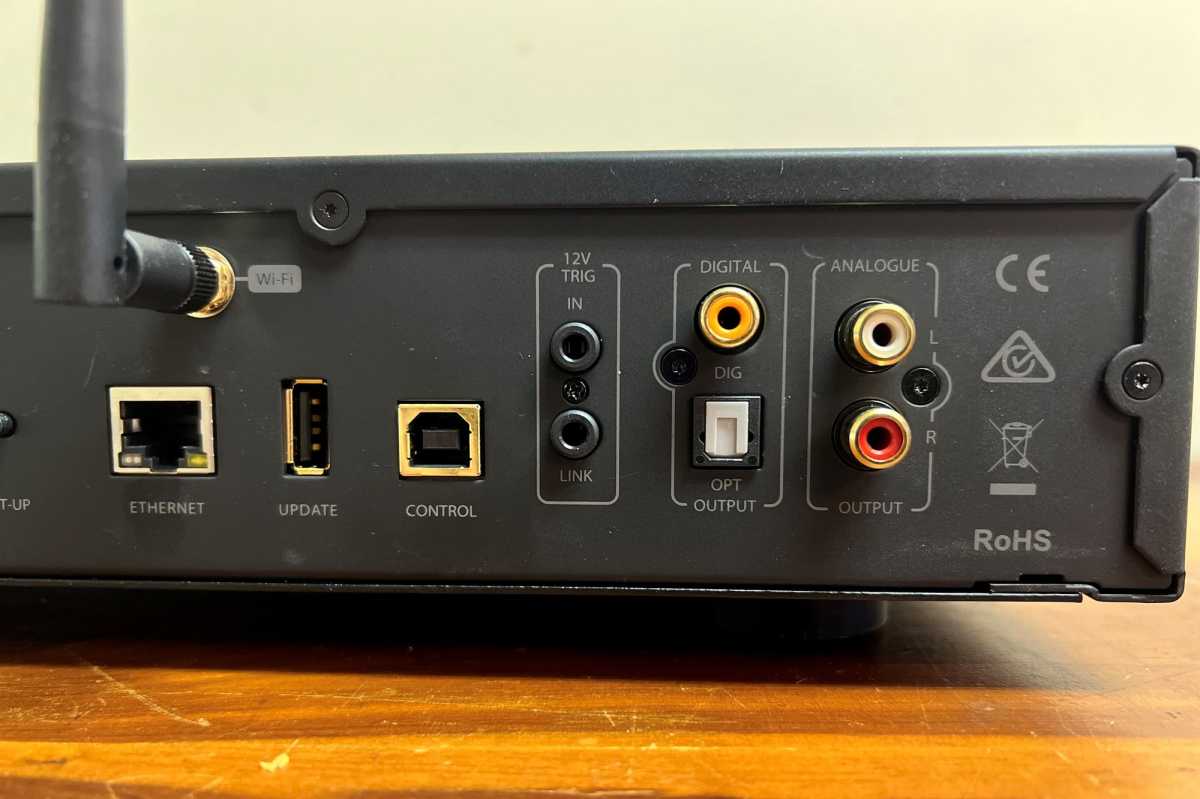 Audiolab 600N Play I/O panel