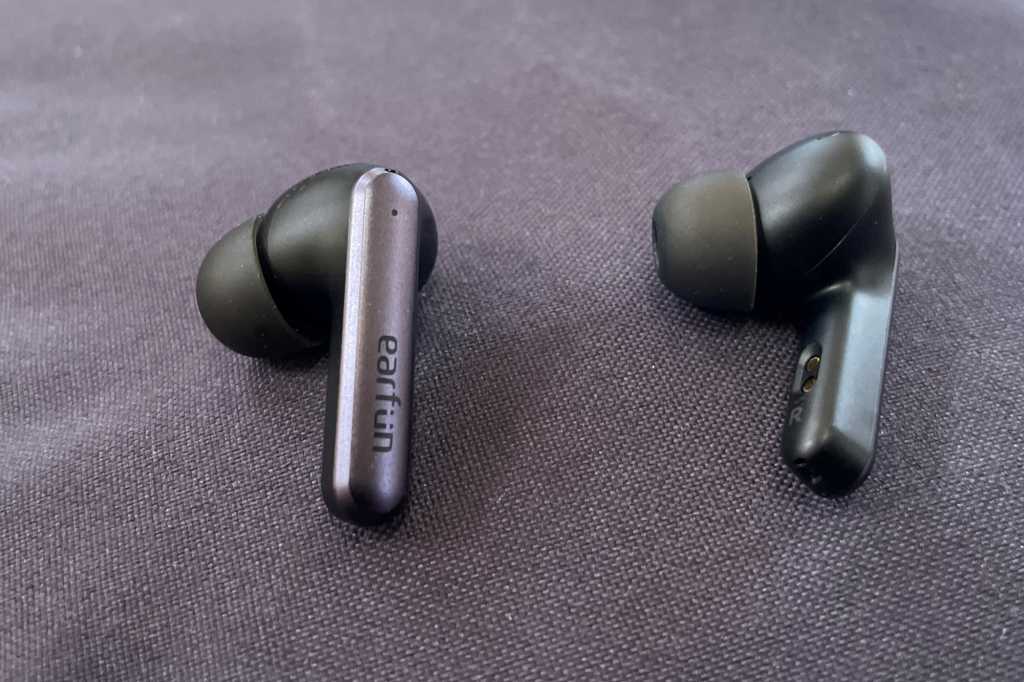 EarFun Air S earbuds