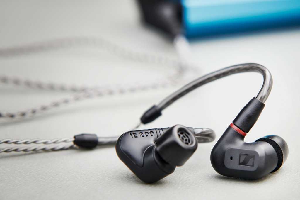 Sennheiser IE 200 wired earbuds